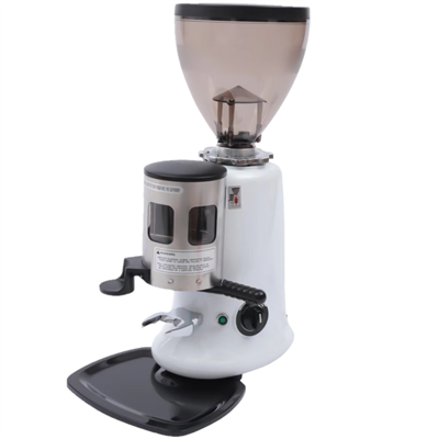 Полуавтоматична кафемелачка